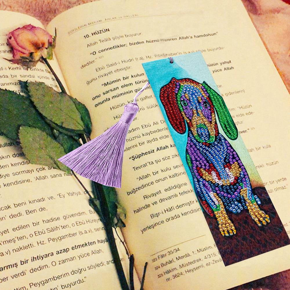 Marque-Pages en Cuir Teckel Coloré Broderie Diamant