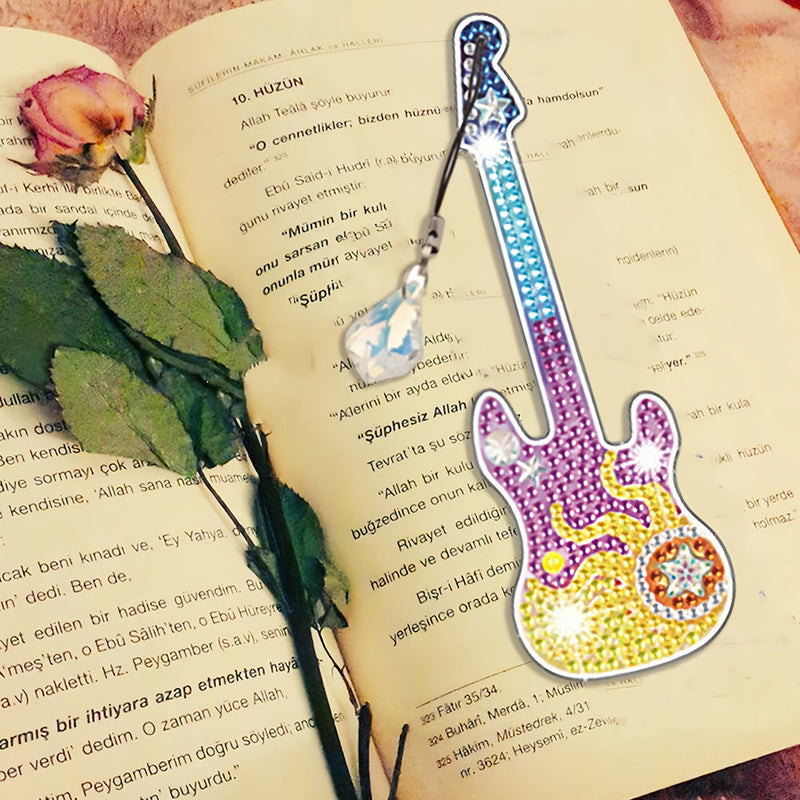 4Pcs de Marque-Pages Acrylique Guitare Populaire Broderie Diamant