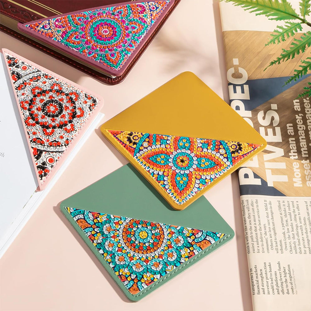6Pcs de Marque-Pages avec Coins Protecteurs en PU Mandala Éblouissant Broderie Diamant