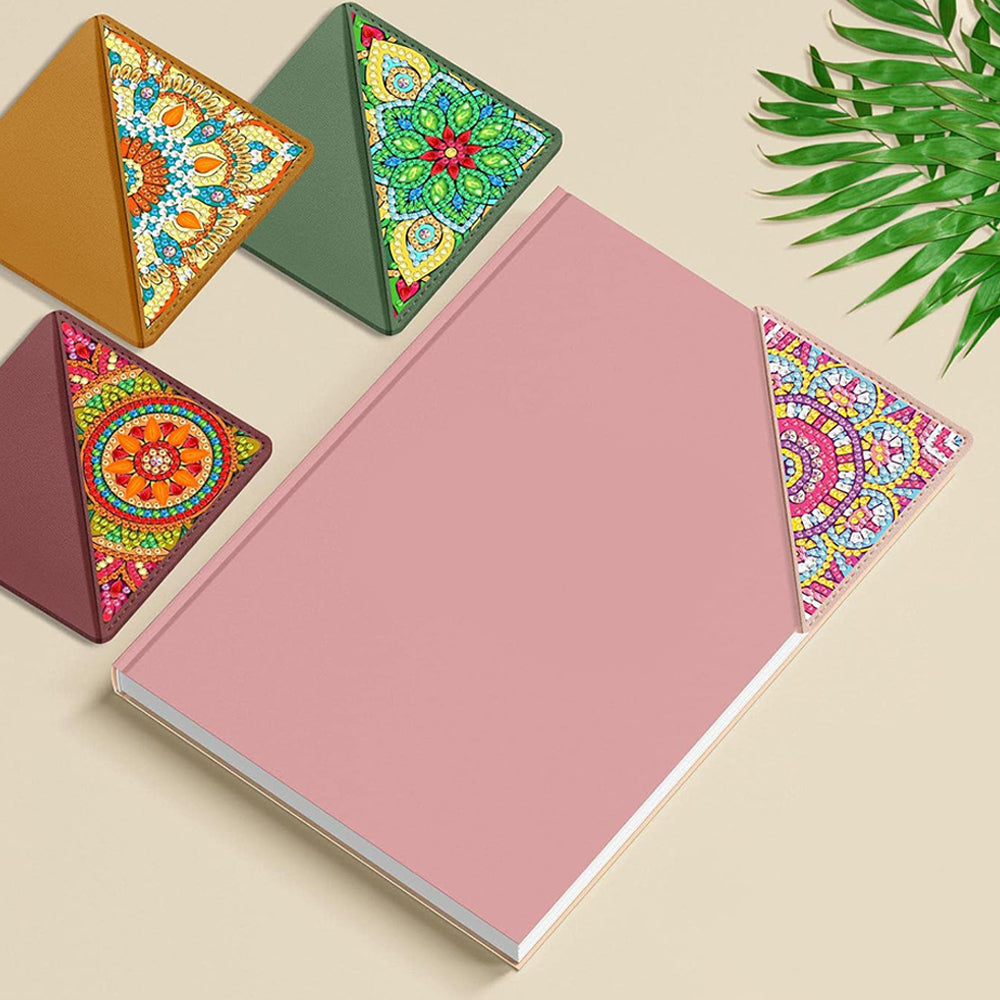 4Pcs de Marque-Pages avec Coins Protecteurs en PU Mandala Coloré Broderie Diamant
