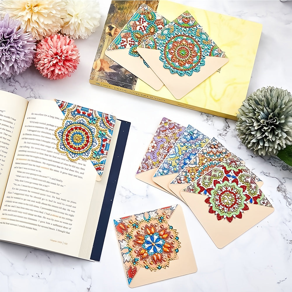 8Pcs de Marque-Pages avec Coins Protecteurs en PU Beau Mandala Broderie Diamant