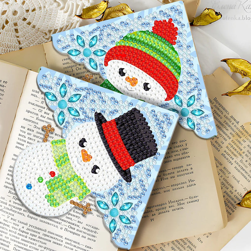 4Pcs de Marque-Pages Avec Coins Protecteurs en PU Bonhomme de Neige de Noël Broderie Diamant