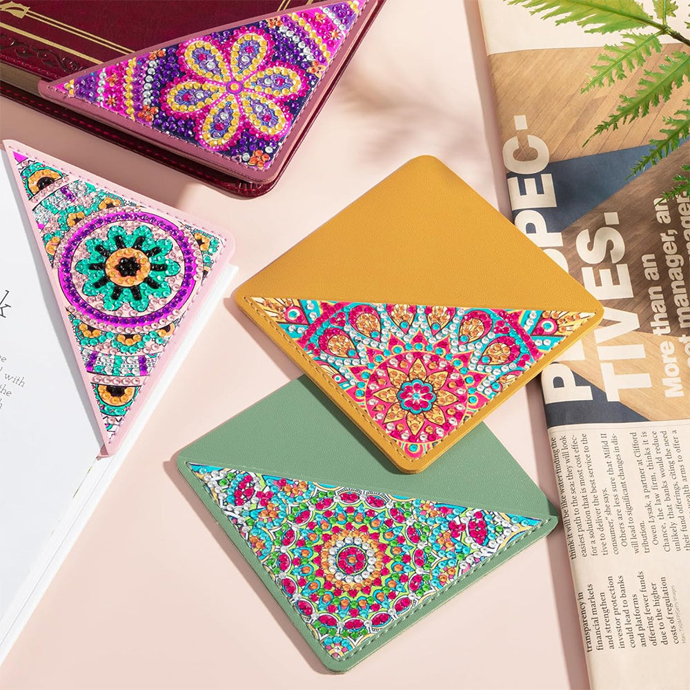 6Pcs de Marque-Pages avec Coins Protecteurs en PU Mandala Triangle Broderie Diamant