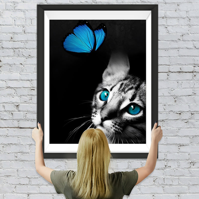 Chaton Rayé et Papillon Bleu Broderie Diamant