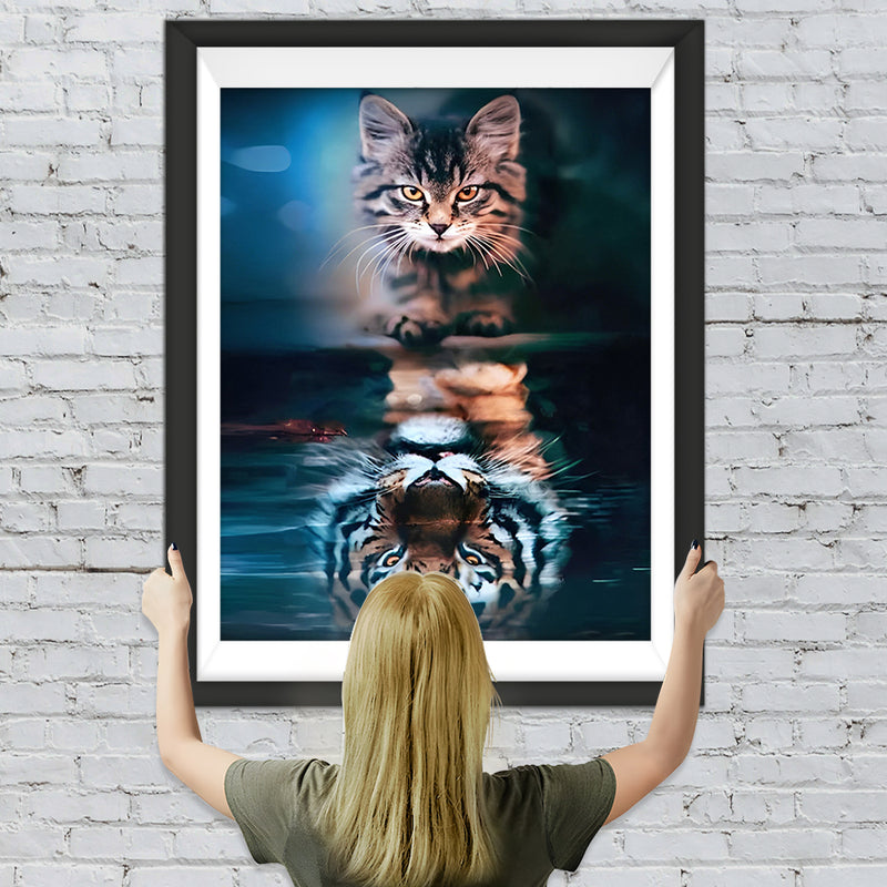 Chaton et Tigre de Sibérie dans la Réflection Broderie Diamant