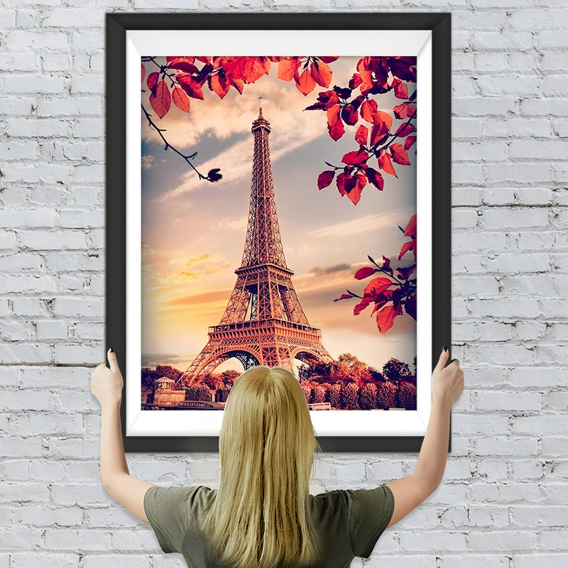 Eiffel et Feuilles Rouges Broderie Diamant
