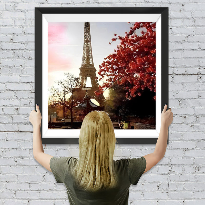 Tour Eiffel sous le Soleil Couchant Broderie Diamant
