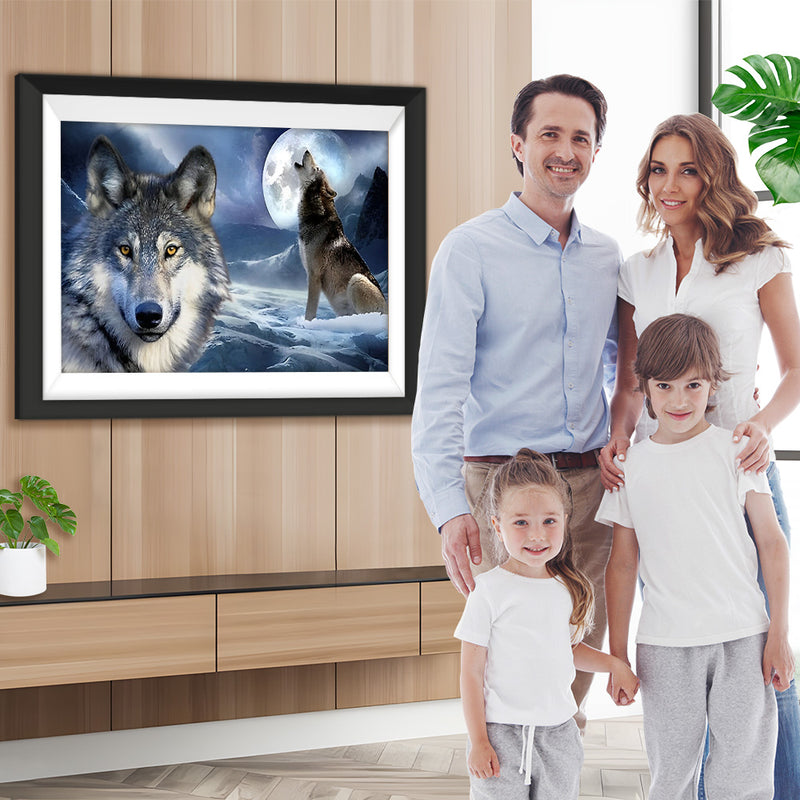 Loup Regardant dans l&