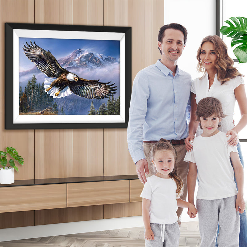 Aigle en Forêt et Montagnes Enneigées Broderie Diamant