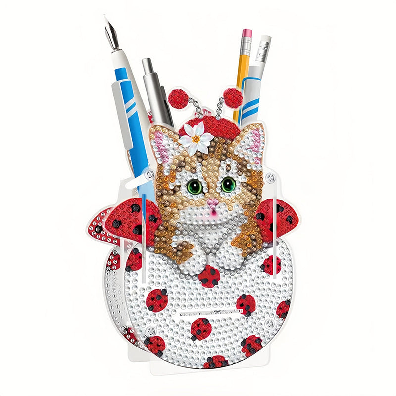 Porte-Stylo Chat Mignon dans La Tasse Broderie Diamant