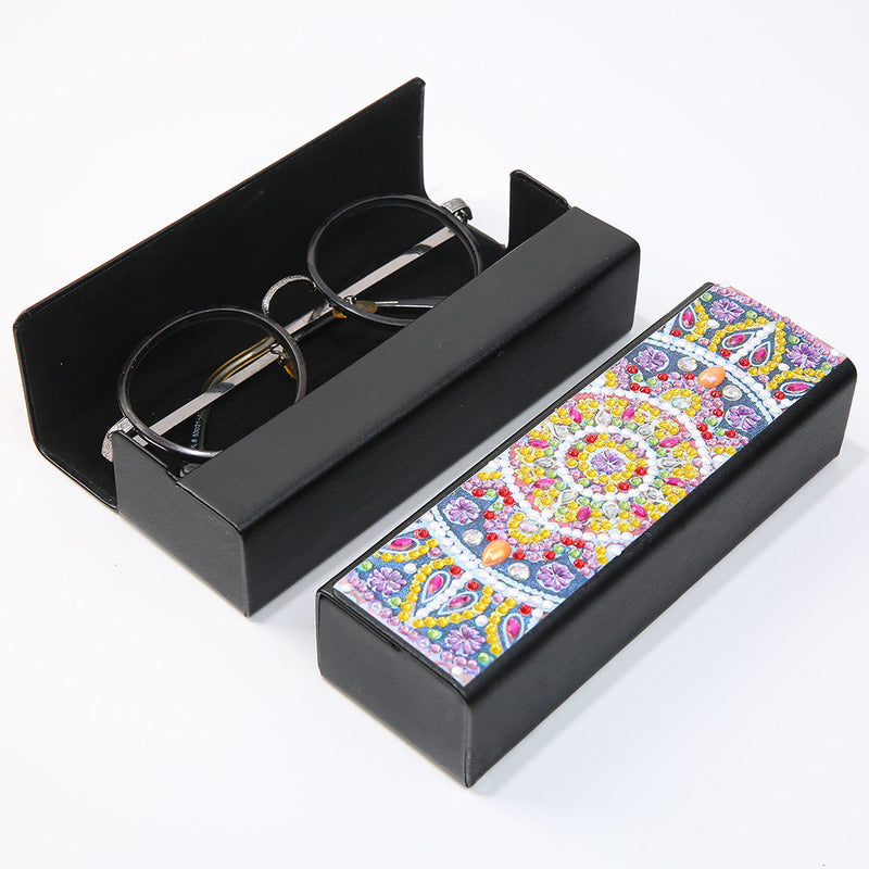 Étui de Rangement pour Lunettes en Cuir Mandala Violet et Jaune Broderie Diamant