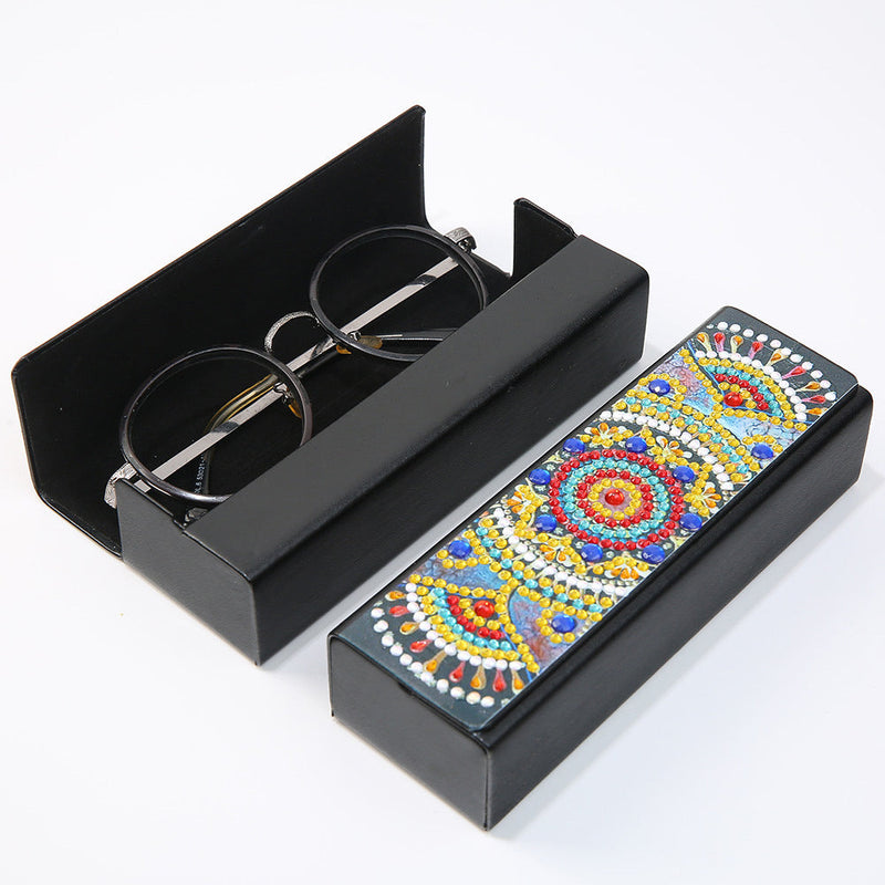 Étui de Rangement pour Lunettes en Cuir Mandala Jaune Broderie Diamant