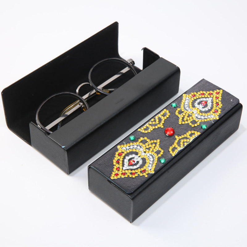 Étui de Rangement pour Lunettes en Cuir à Motif Cœur de Pêche Rétro Doré Broderie Diamant