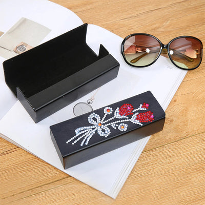 Étui de Rangement pour Lunettes en Cuir Roses Rouges Broderie Diamant