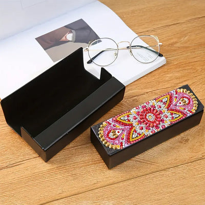 Étui de Rangement pour Lunettes en Cuir Mandala Rouge Broderie Diamant