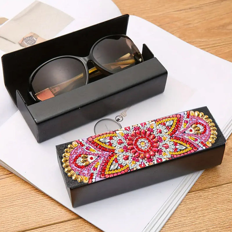 Étui de Rangement pour Lunettes en Cuir Mandala Rouge Broderie Diamant