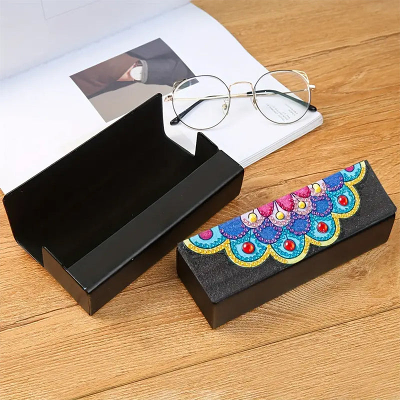 Étui de Rangement pour Lunettes en Cuir Mandala Forme de Fleur Broderie Diamant