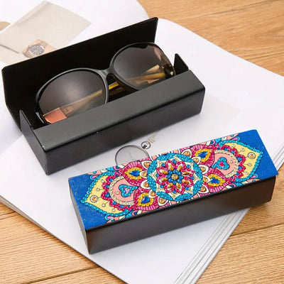 Étui de Rangement pour Lunettes en Cuir Mandala Lotus Broderie Diamant