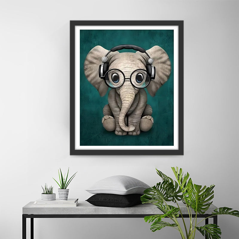 Bébé elephant portant des Lunettes et un Casque Broderie Diamant