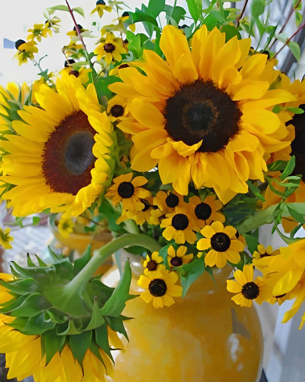 Bouquets de Tournesols dans un Vase Jaune Broderie Diamant