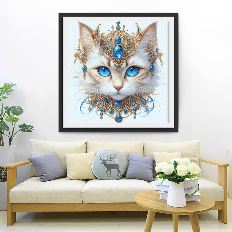 Chat aux Yeux Bleus Portant des Bijoux Broderie Diamant