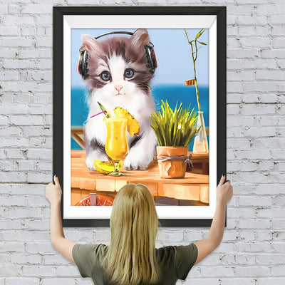 Chaton Écoutant de la Musique Broderie Diamant