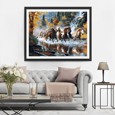 Chevaux au Galop dans la Rivière Broderie Diamant