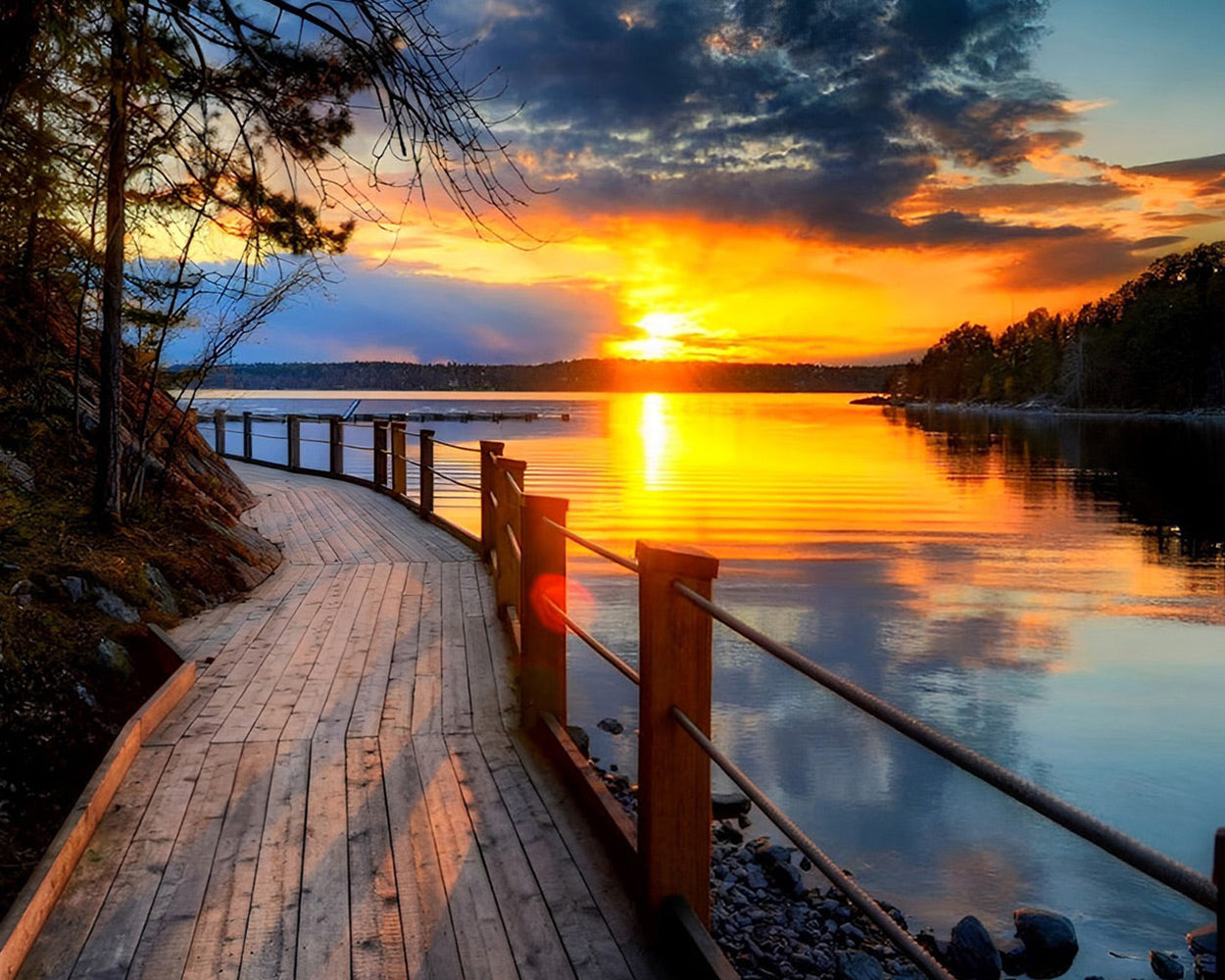 Le Couloir en Bois au Bord du Lac au Coucher du Soleil Broderie Diamant
