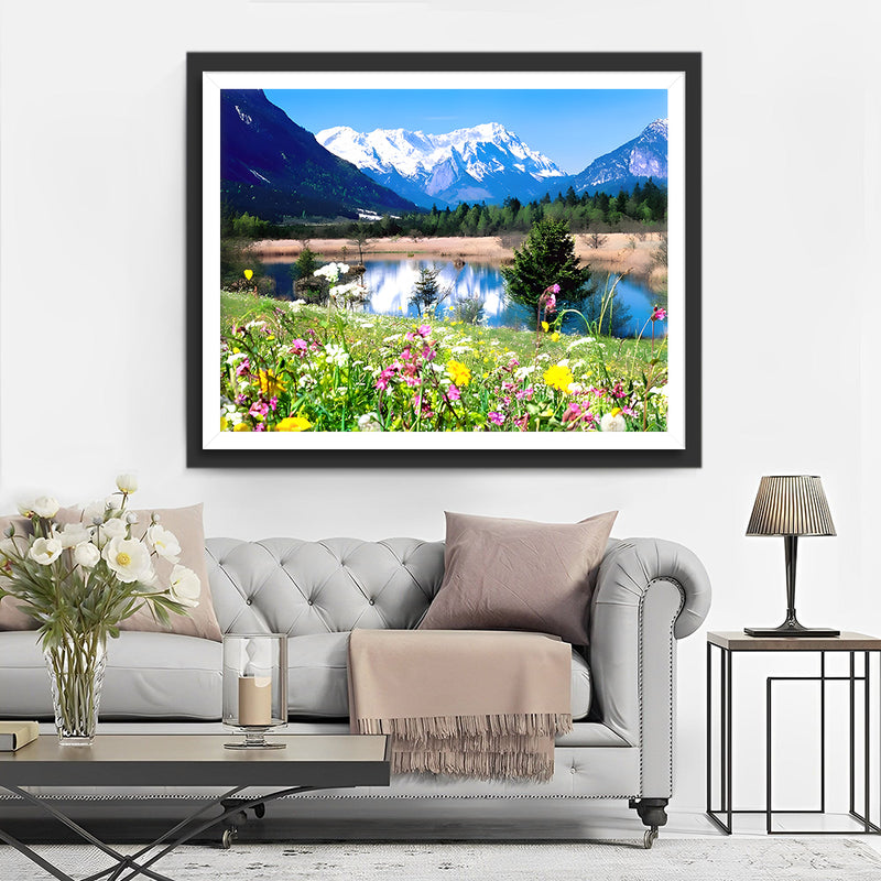 Montagne Enneigée, Champ de Fleurs et Lac Broderie Diamant