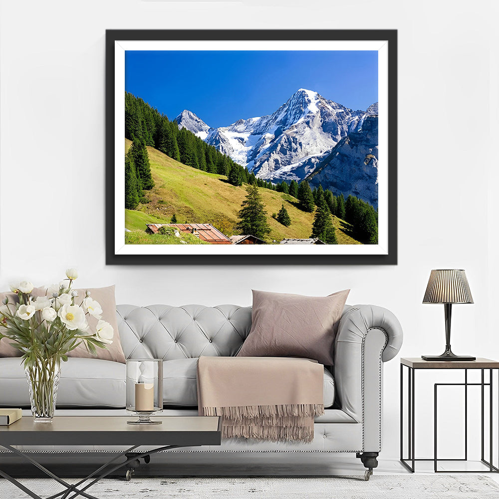 Montagne Enneigée et Pente de Pins Verts Broderie Diamant