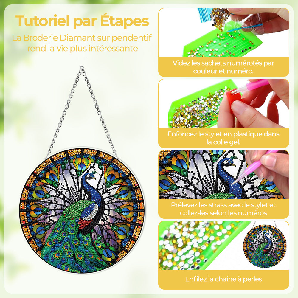 Paon Magnifique Bleu-Vert en Acrylique Pendentif Broderie Diamant