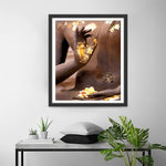 Petales et Feuille d'Or dans les Mains de Bouddha Broderie Diamant