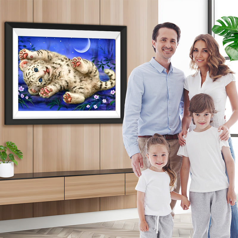 Petit Tigre Blanc Jouant Broderie Diamant