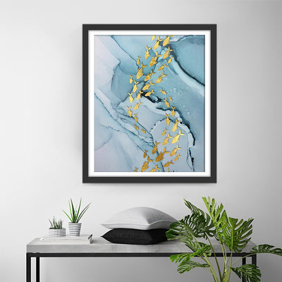 Poisson Doré dans l'Eau Bleue Broderie Diamant