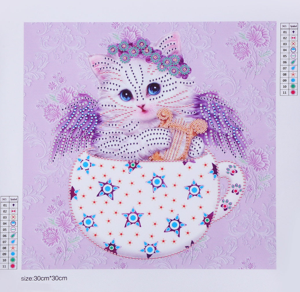 Chaton Ange dans le Mug Forme Spéciale Broderie Diamant