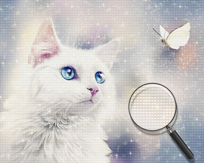 Chat Blanc Angélique et Beau Papillon Broderie Diamant