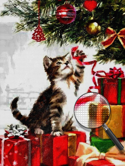 Petit Chaton Jouant avec le Sapin de Noël Broderie Diamant