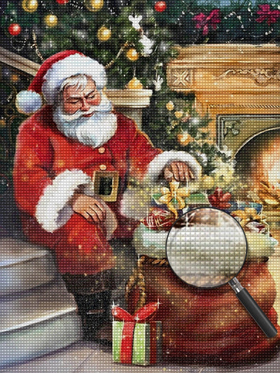 Père Noël Regardant les Cadeaux Broderie Diamant