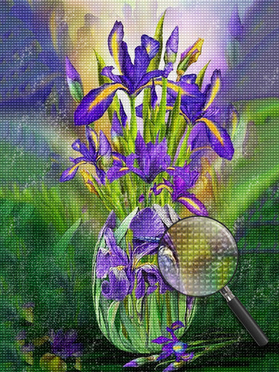 Iris Pourpres dans le Vase de Verre Broderie Diamant