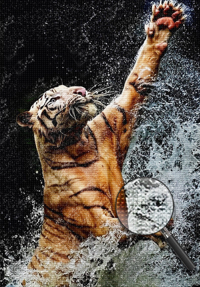 Tigre Jouant avec l'Eau Broderie Diamant