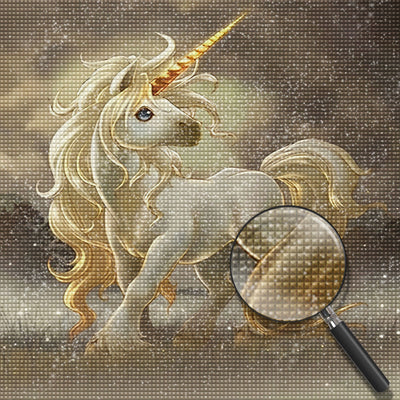 Mignonne Licorne Blanche à la Crinière Dorée Broderie Diamant