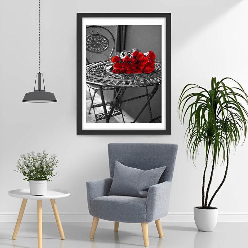 Belles Roses Rouges sur le Table Broderie Diamant