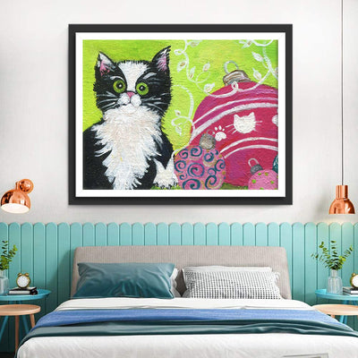 Chat Noir et Blanc avec des Boules de Noël Broderie Diamant