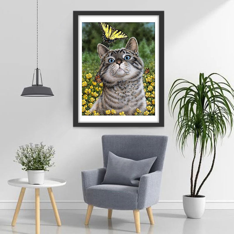 Chaton à la Tête Ronde et Papillon Broderie Diamant