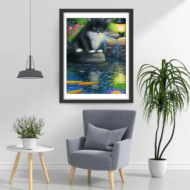 Chaton Noir et Blanc avec des Poissons Rouges Broderie Diamant