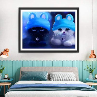 Chatons Yin et Yang avec Jolis Chapeaux Bleus Broderie Diamant