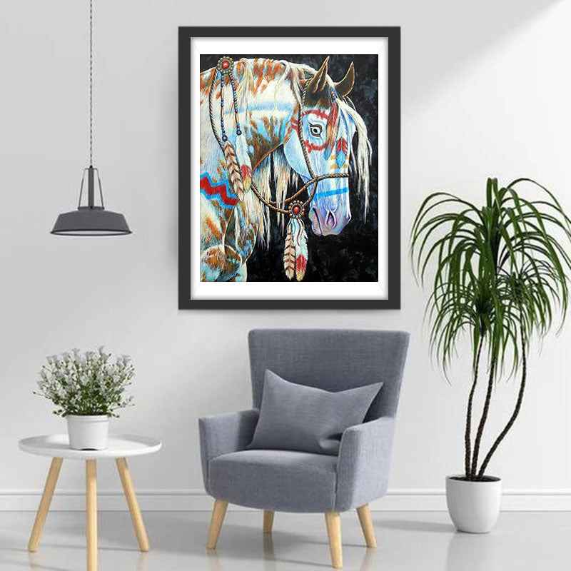 Cheval Bleu et Blanc avec des Motifs Broderie Diamant