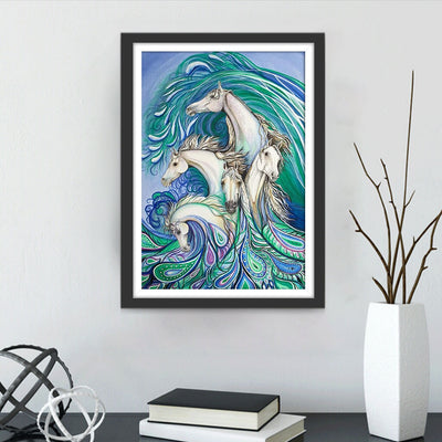 Chevaux Blancs avec des Plumes de Paon Broderie Diamant
