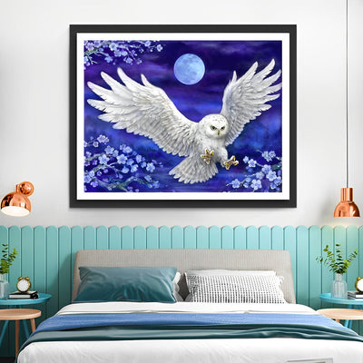 Chouette Harfang Volant et les Fleurs Bleues Broderie Diamant