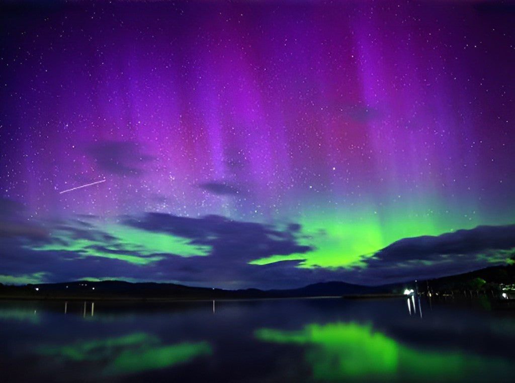 Ciel Etoilé Violet et Aurore Verte Broderie Diamant